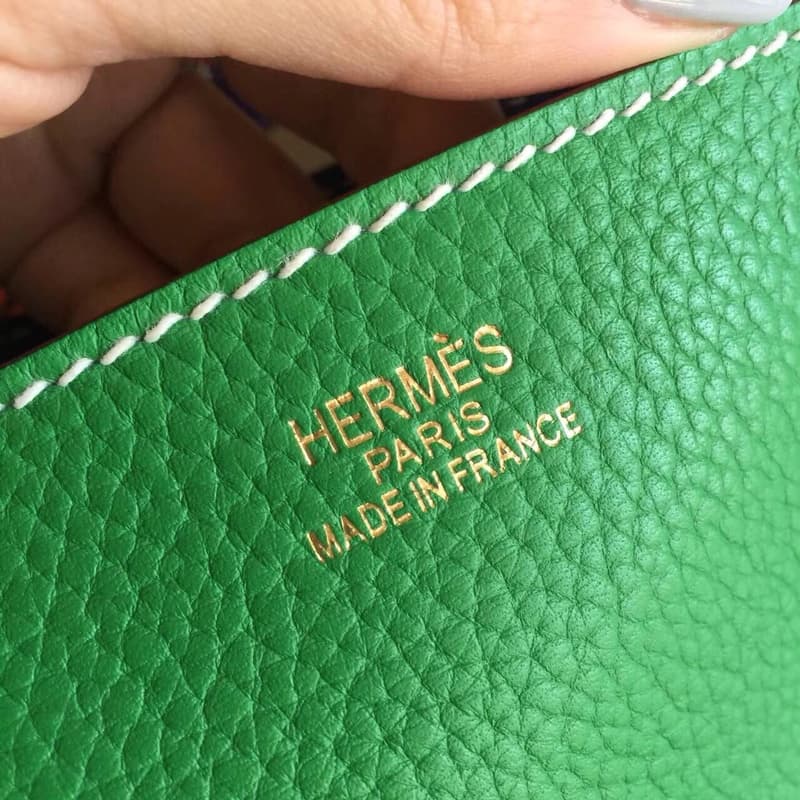 C4864 🆕In stock [smile] Shopping bag. In my opinion, this is the most understated product among Hermes’s items. It has a very large capacity; it can be used on both sides, making it very versatile – it can also serve as a bag for short trips ❤️ — image 7