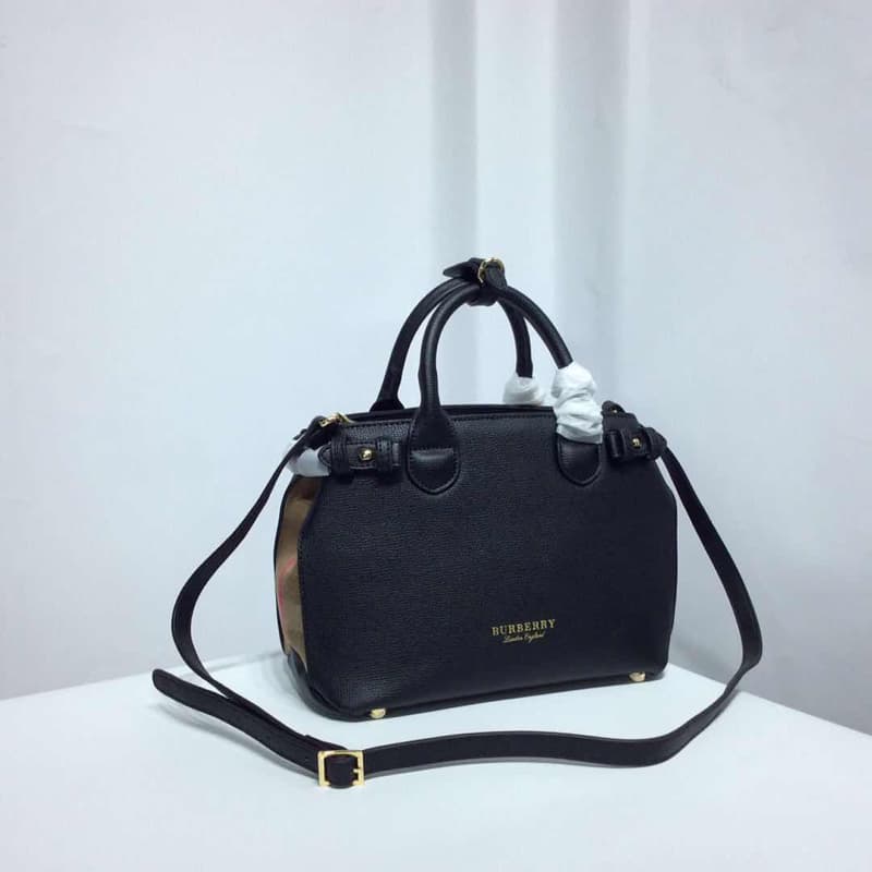 C137 Four seasons’ bestsellers 🔥 Burberry’s iconic “The Banner” handbag, model number: 40126🇬🇧. Classic check pattern fabric from British fine weaving, original hardware ✨ paired with luxurious suede calf leather 🐂 produced by high-end Italian workshops.  — image 2