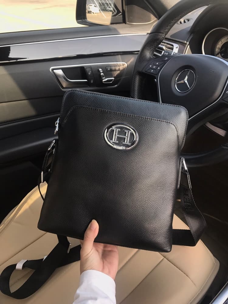 C4940 Hermes Hermès🌠🎉 The perfect gift choice – truly high-quality products 🔥 🔥 Business men’s bags ♨♨ Officially released, top-tier quality 💦💦 High-end craftsmanship, original full-grain leather + specialized hardware 🙏 🙏 🙌 Exclusive quality, superior in — image 6