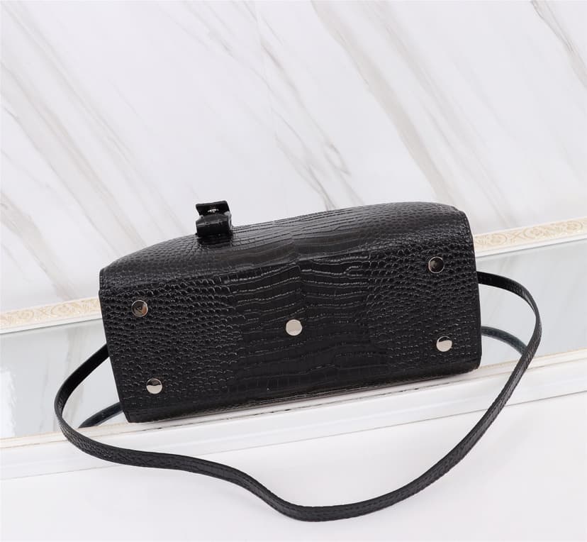 C8763 ✨ Small crocodile pattern🌴🌴🌴 Super popular accordion bag[Strong]💧💧 High quality to win customers👑 YSL Saint Laurent 🐊 Features imported crocodile pattern🐊 Code: 7107. Original hardware🐊 Whether it’s the leather material, hardware components, stitchi — image 5