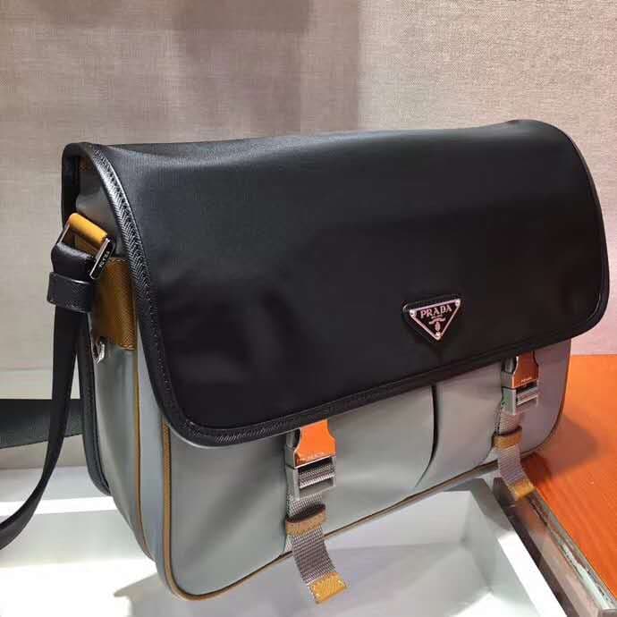 C7012 🎉New Color 🎉2VD768B 🎉Original product 👍👍 This nylon flap handbag features classic Saffiano leather trim, two side-closing zippers, and a distinctive triangular metal logo, highlighting a stylish design. It’s made of imported nylon and Saffiano leath — image 3