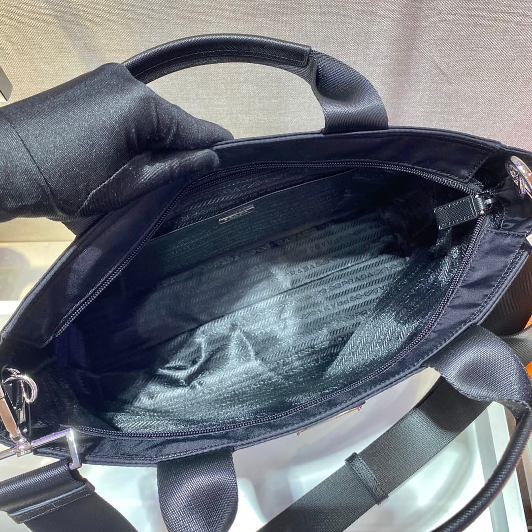 C6971 🎉New style neutral briefcase🎉1BG876🎉This is a original product made from imported nylon fabric. It comes with a detachable nylon shoulder strap, allowing it to be carried in both hands and on the back. The nylon briefcase is very lightweight, and it — image 8