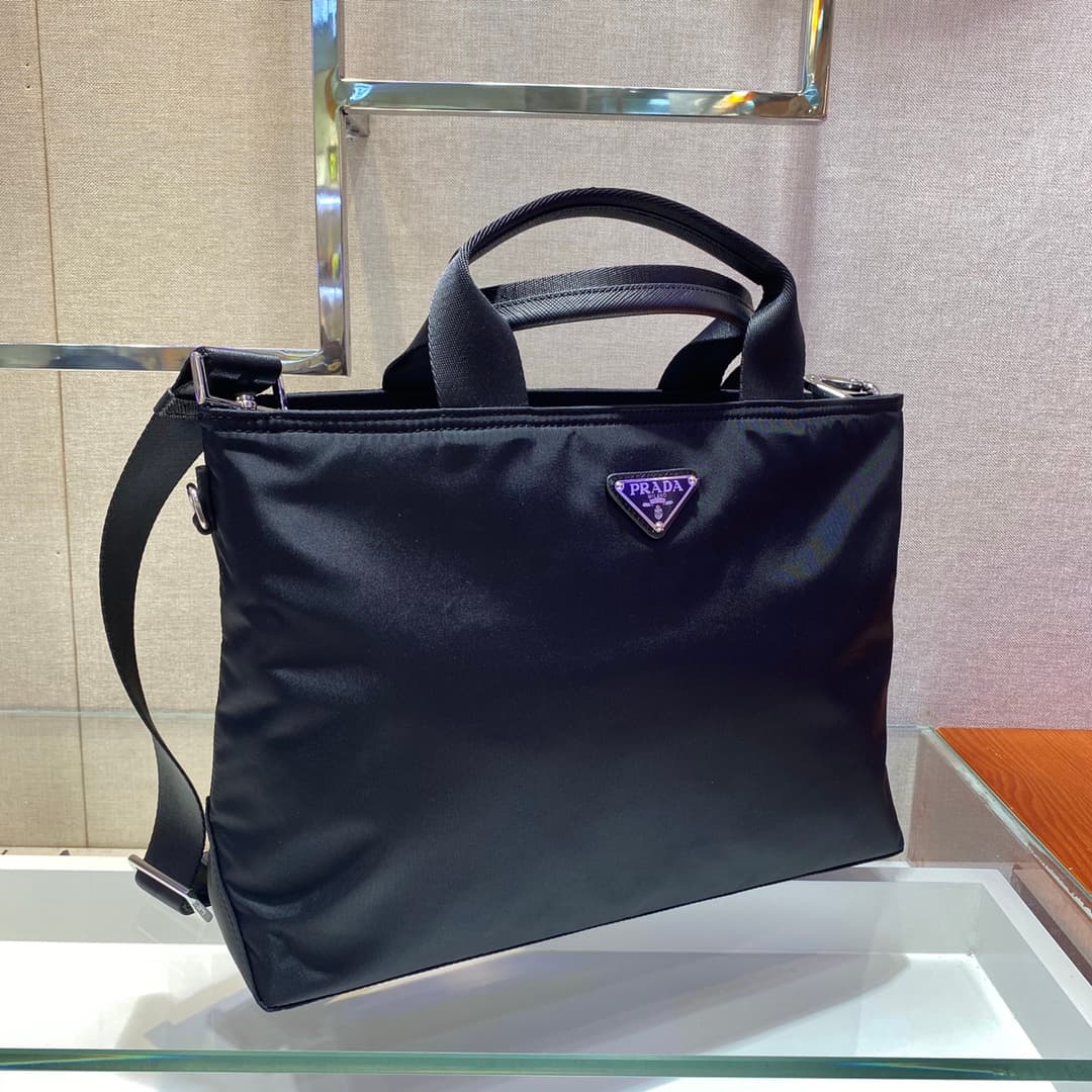 C6971 🎉New style neutral briefcase🎉1BG876🎉This is a original product made from imported nylon fabric. It comes with a detachable nylon shoulder strap, allowing it to be carried in both hands and on the back. The nylon briefcase is very lightweight, and it — image 3
