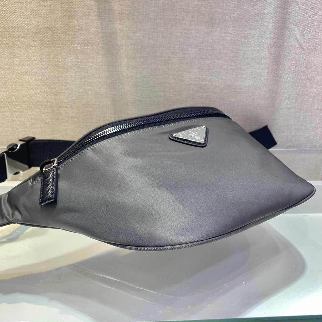 C6984 Colorful backpacks with original design🎉 Limited edition waist bags/breast bags for 2VL033🎉 The design of these waist bags is not only practical, but also enhances the overall aesthetic of the item. It allows the body shape to be optimized – the bag — image 6
