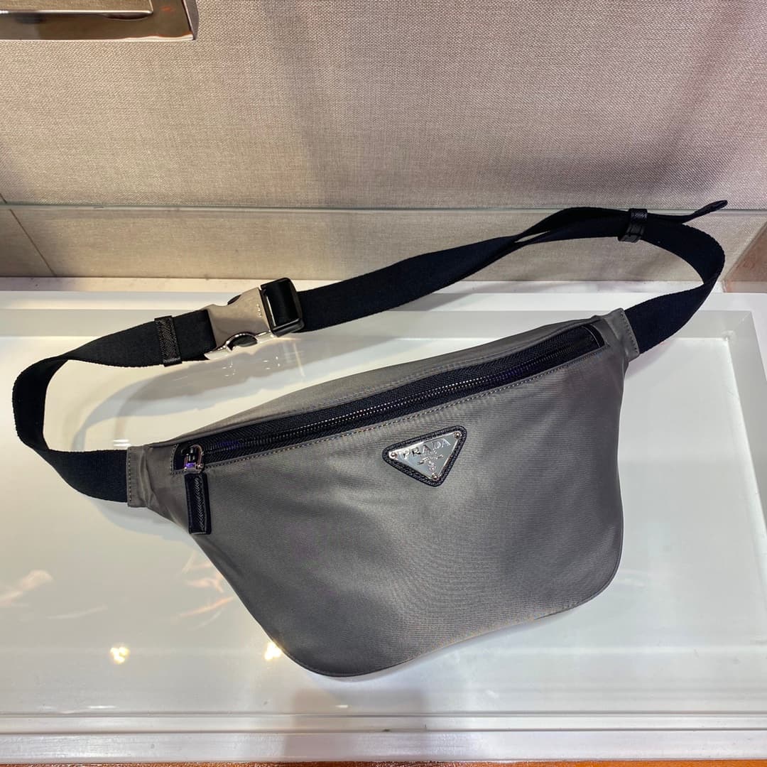 C6984 Colorful backpacks with original design🎉 Limited edition waist bags/breast bags for 2VL033🎉 The design of these waist bags is not only practical, but also enhances the overall aesthetic of the item. It allows the body shape to be optimized – the bag — image 1