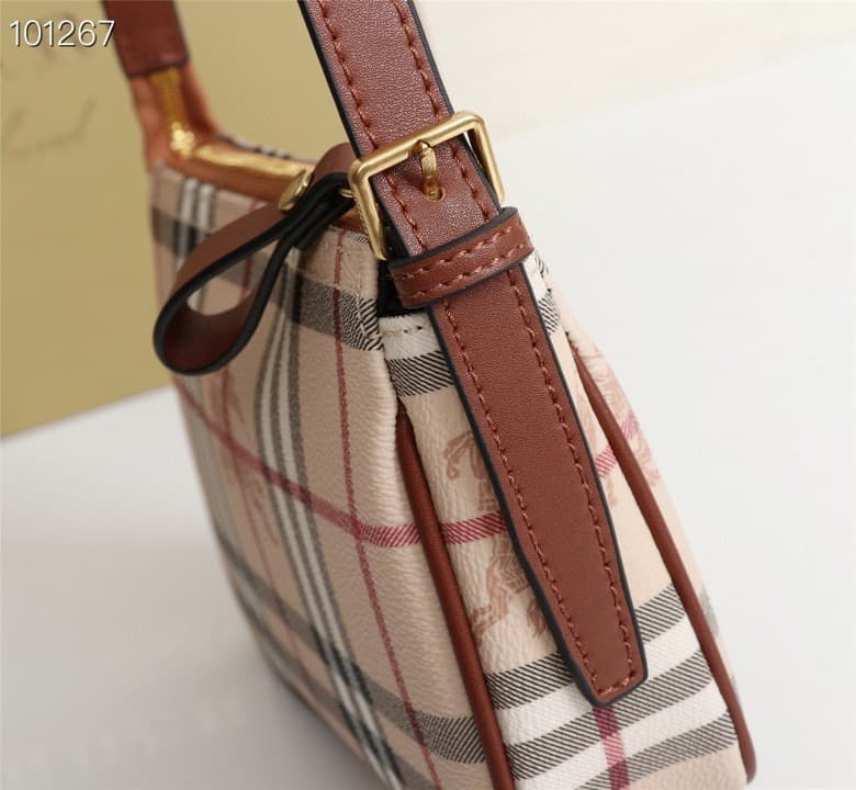 C21 🔥🔥Burberry vintage/retro underarm bag, 😀 It is currently the most popular style on popular vintage stores. Many influencers and experts are looking for it. Even if it costs several thousand yuan as a worn-out item, it is considered highly worth it. Th — image 6