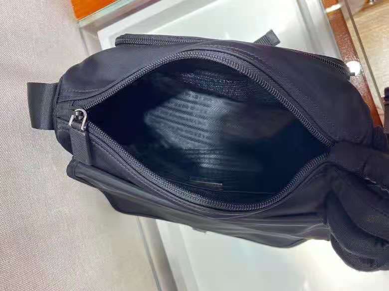 C6963 🆕🆕 Popular 1BD994 model – original product! 🤙🤙 Made from imported nylon material and Saffiano leather trim. Adjustable fabric straps, stainless steel accessories, triangular enamel logos on the bags. Zippers and buckles for opening/closing. Two oute — image 8