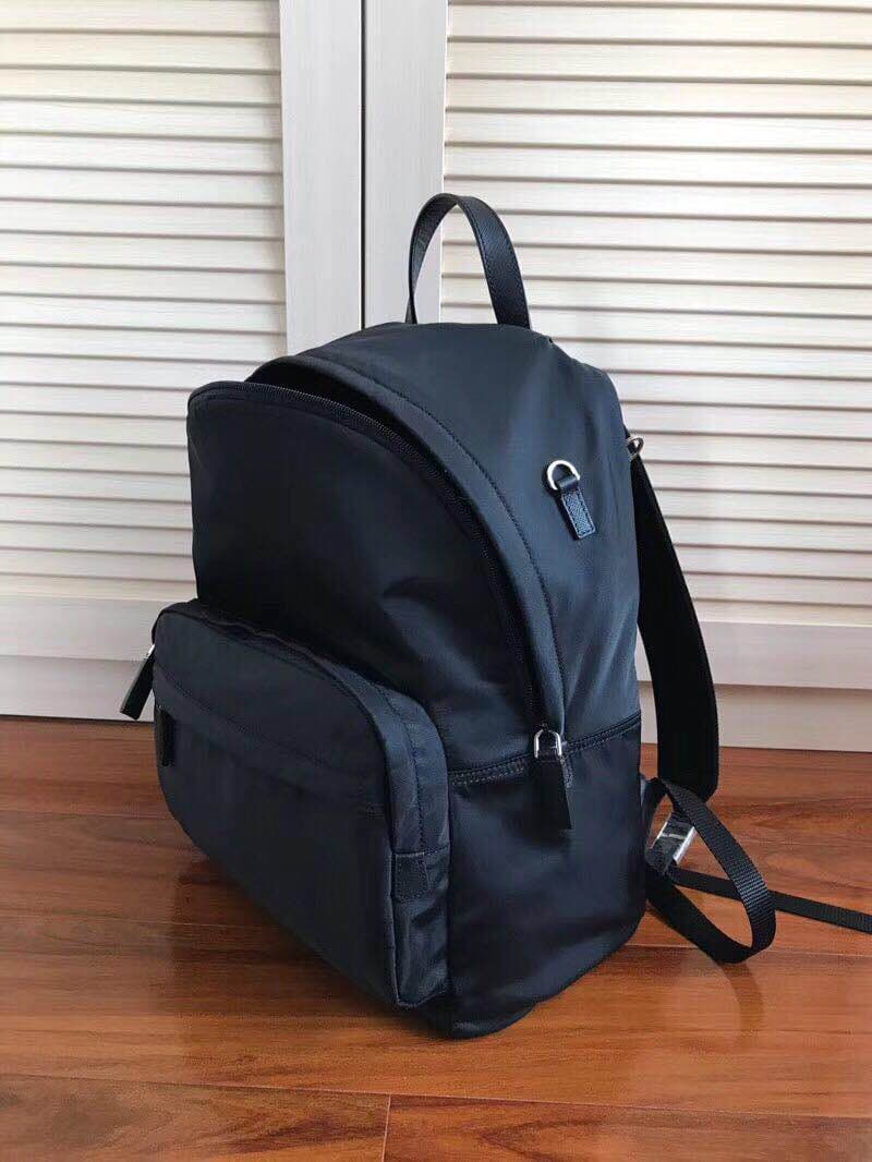 C6988 Latest bestseller ✨ High-quality original items. Prada’s latest model: 2VZ069. Imported factory-style parachute material. Utilizes imported equipment ✈️; all details are clearly marked with ZP. Original hardware components are also included, and the — image 3