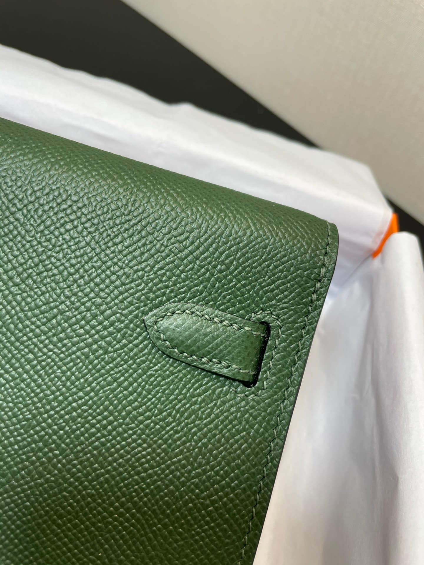 C4866 Kelly woc is a best-selling item; everyone will buy it. It’s practical and has many uses. See detailed images. Leather material, epsom 【in stock】 (Dimensions: length 20.5, width 11x, thickness 2 cm) — image 3