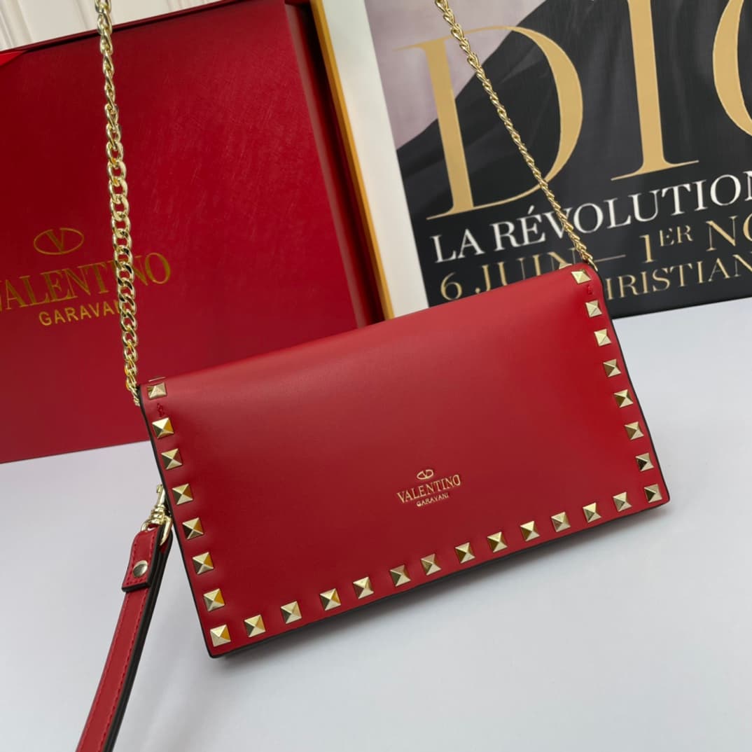 C7746 Small size Vacation. Valentino💥 Classic model from the official store; always sells well❤❤❤ Valentino Rocksud is extremely popular🔥 Small size “handbag” made of imported South African cowhide, paired with 24k vacuum-plated hardware✨✨✨ High-end produ — image 2