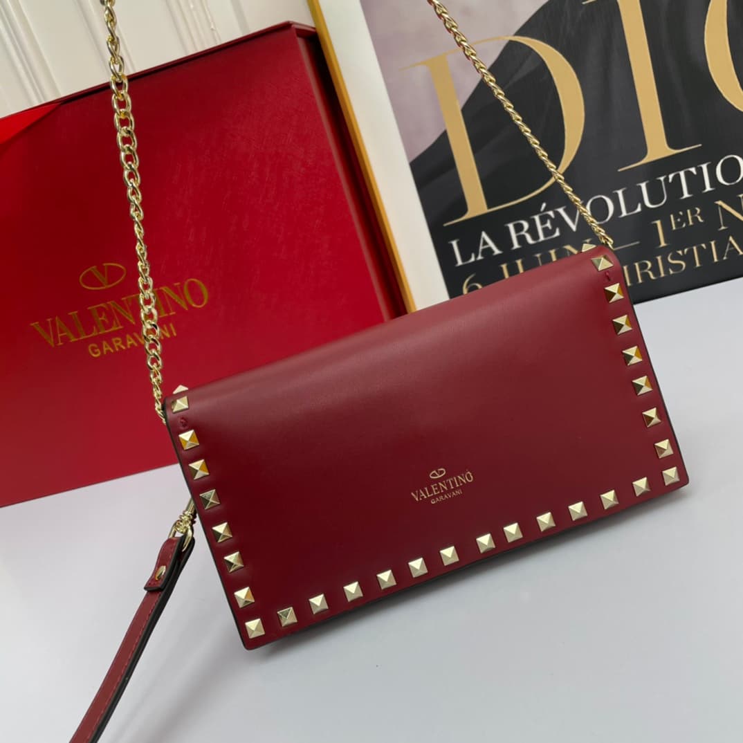 C7744 Small size Vacation. Valentino💥 Classic model from the official store; always sells well❤❤❤ Valentino Rocksud is extremely popular🔥 Small size “handbag” made of imported South African cowhide, paired with 24k vacuum-plated hardware✨✨✨ High-end produ — image 2