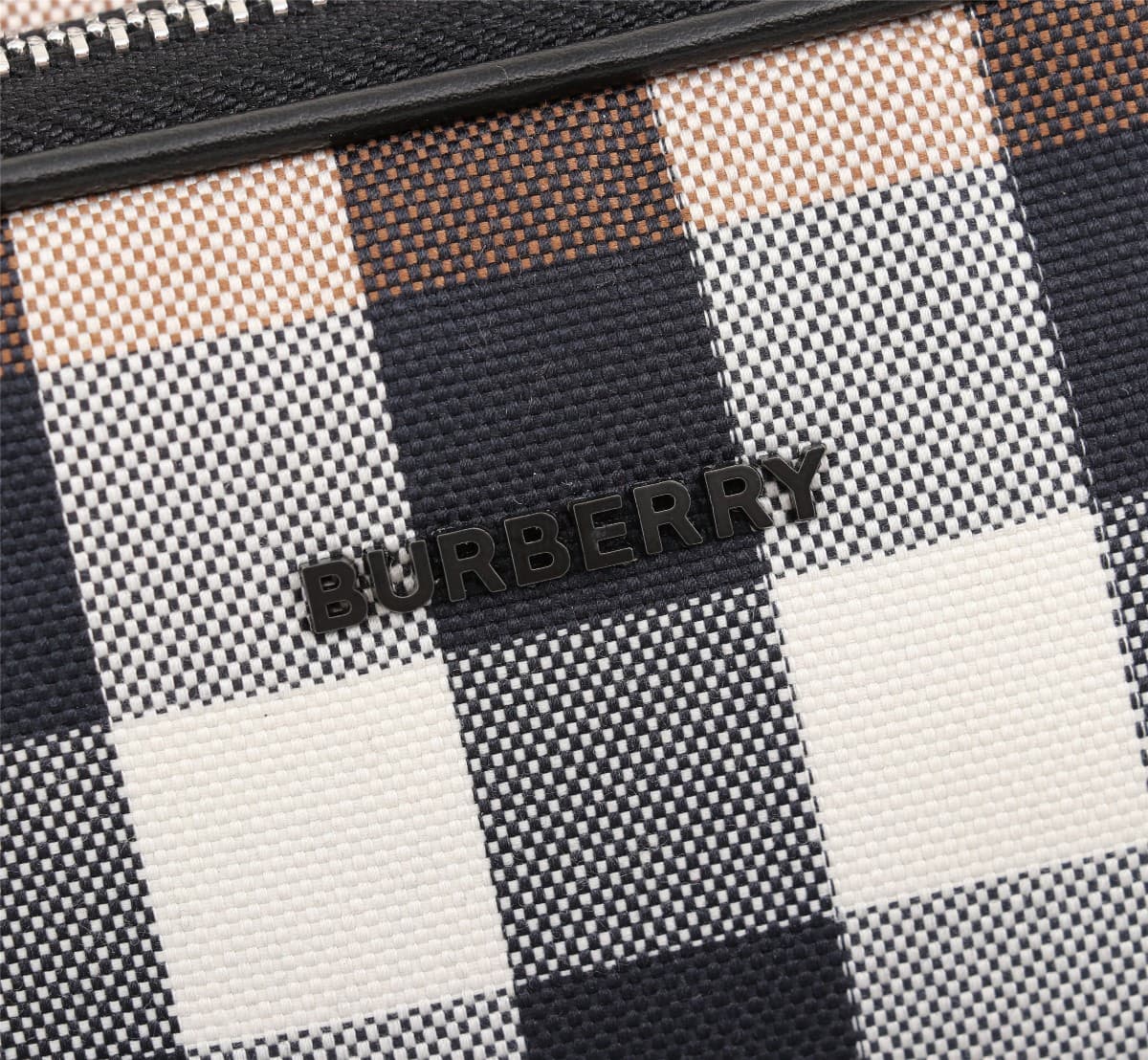 C8234 🔥🔥B brand’s new vintage/retro canvas check camera bag! The canvas check pattern becomes more beautiful as you look at it. It’s suitable for both men and women. The straps can be adjusted, and the material is soft and comfortable! It’s extremely dura — image 8