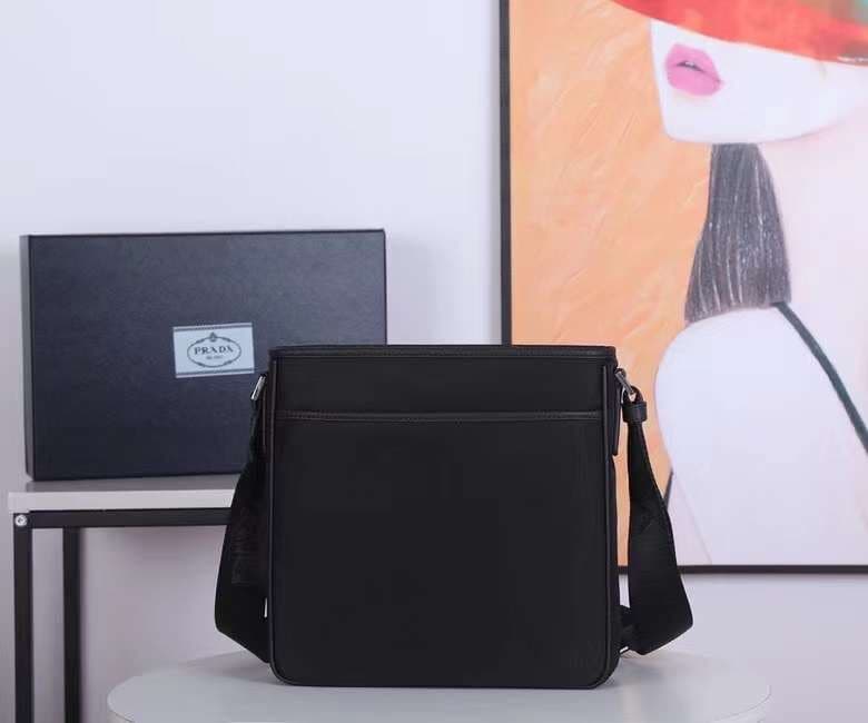 C6932 Batch: 2VH797! [Sun][Sun] New nylon crossbody bag 😝 Available at the official store website 😝 Same quality as that of the official store 👿 High-quality material imported from Korea – the parachute-like fabric is highly waterproof; original nylon lin — image 3
