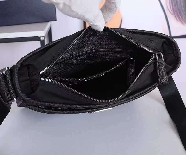 C6932 Batch: 2VH797! [Sun][Sun] New nylon crossbody bag 😝 Available at the official store website 😝 Same quality as that of the official store 👿 High-quality material imported from Korea – the parachute-like fabric is highly waterproof; original nylon lin — image 8