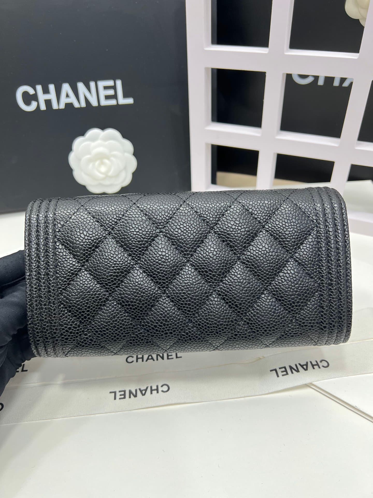 C372 Upgraded version 💋 Leboy collection: small granular ball-textured cowhide and sheepskin leather with gold/silver buttons. Chanel 🆕 new colors. A long wallet with two-fold clasp.[得意][得意] High-quality original items: exquisite lock clips and intricate  — image 4