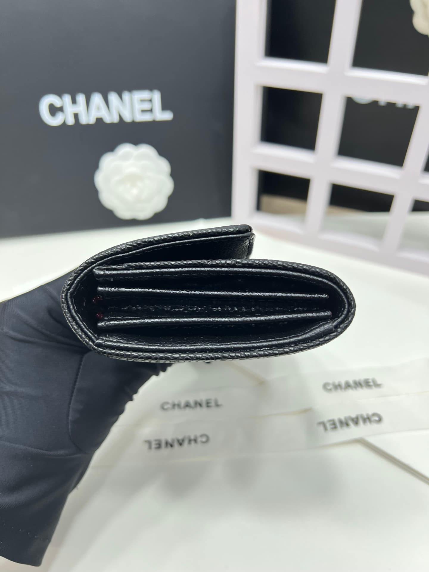 C372 Upgraded version 💋 Leboy collection: small granular ball-textured cowhide and sheepskin leather with gold/silver buttons. Chanel 🆕 new colors. A long wallet with two-fold clasp.[得意][得意] High-quality original items: exquisite lock clips and intricate  — image 5