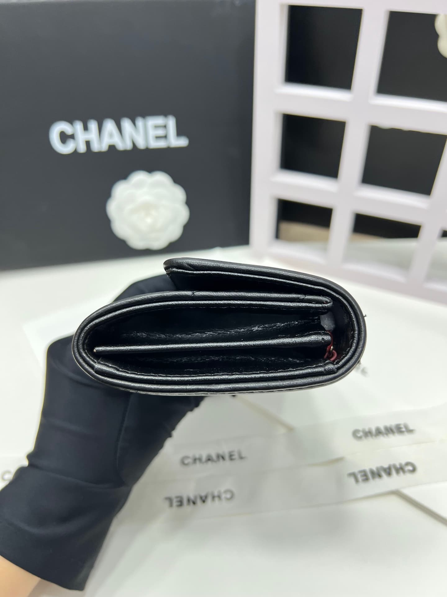 C371 Upgraded version 💋 leboy collection – small granular ball-textured cowhide or sheepskin leather with gold and silver buttons. Chanel 🆕 new colors. A long wallet with two-fold closures.[得意][得意] High-quality original items: exquisite locking mechanisms — image 5