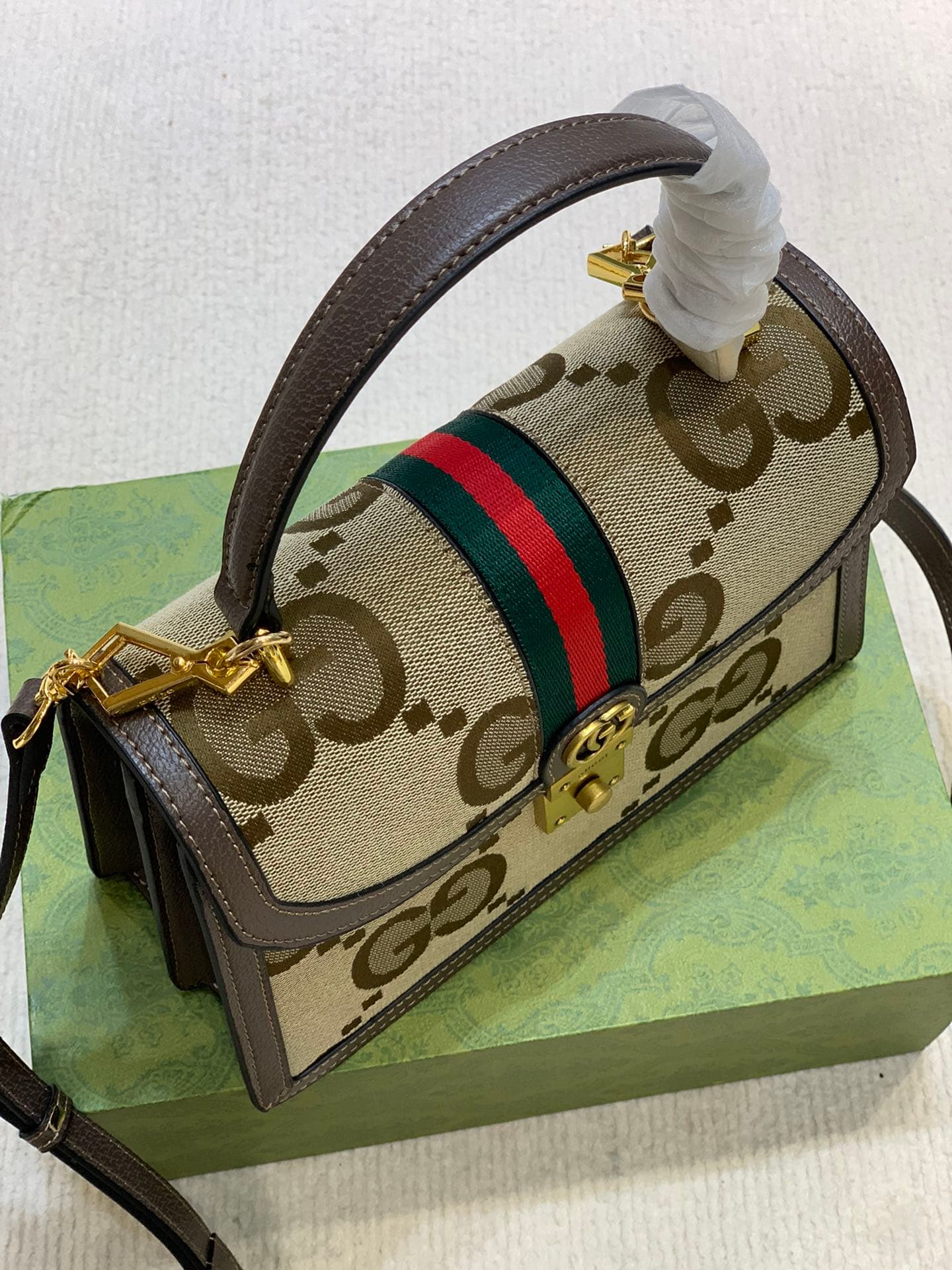 C3999 🔥🆕 New products are being released 👏🔥 Ophidia collection – super-sized mini handbags 👜 The “Gucci March” new fashion series kicked off its fashion show on Hollywood Boulevard. This is the first offline fashion event held by the brand since 2020 in 2 — image 8