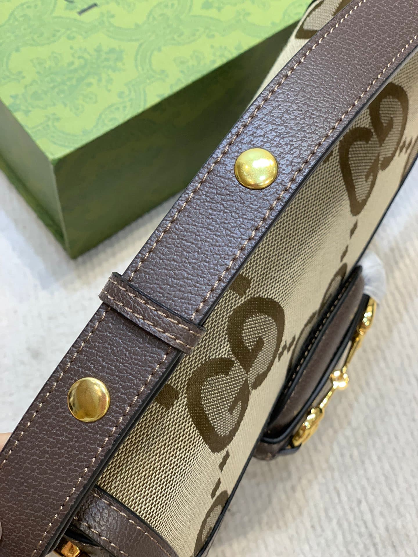 C3981 Ma'an’s “Aria – Fashion Anthem” collection reinterprets classic elements using modern techniques. Bamboo motifs are one of Gucci’s iconic elements, which have appeared in various collections since the 1990s. After more than eighty years of evolution — image 6