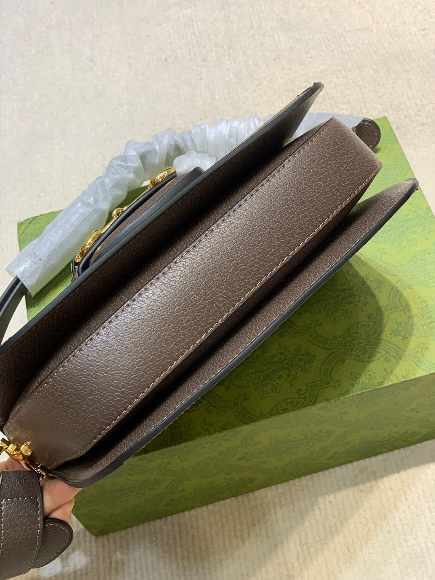 C3981 Ma'an’s “Aria – Fashion Anthem” collection reinterprets classic elements using modern techniques. Bamboo motifs are one of Gucci’s iconic elements, which have appeared in various collections since the 1990s. After more than eighty years of evolution — image 4