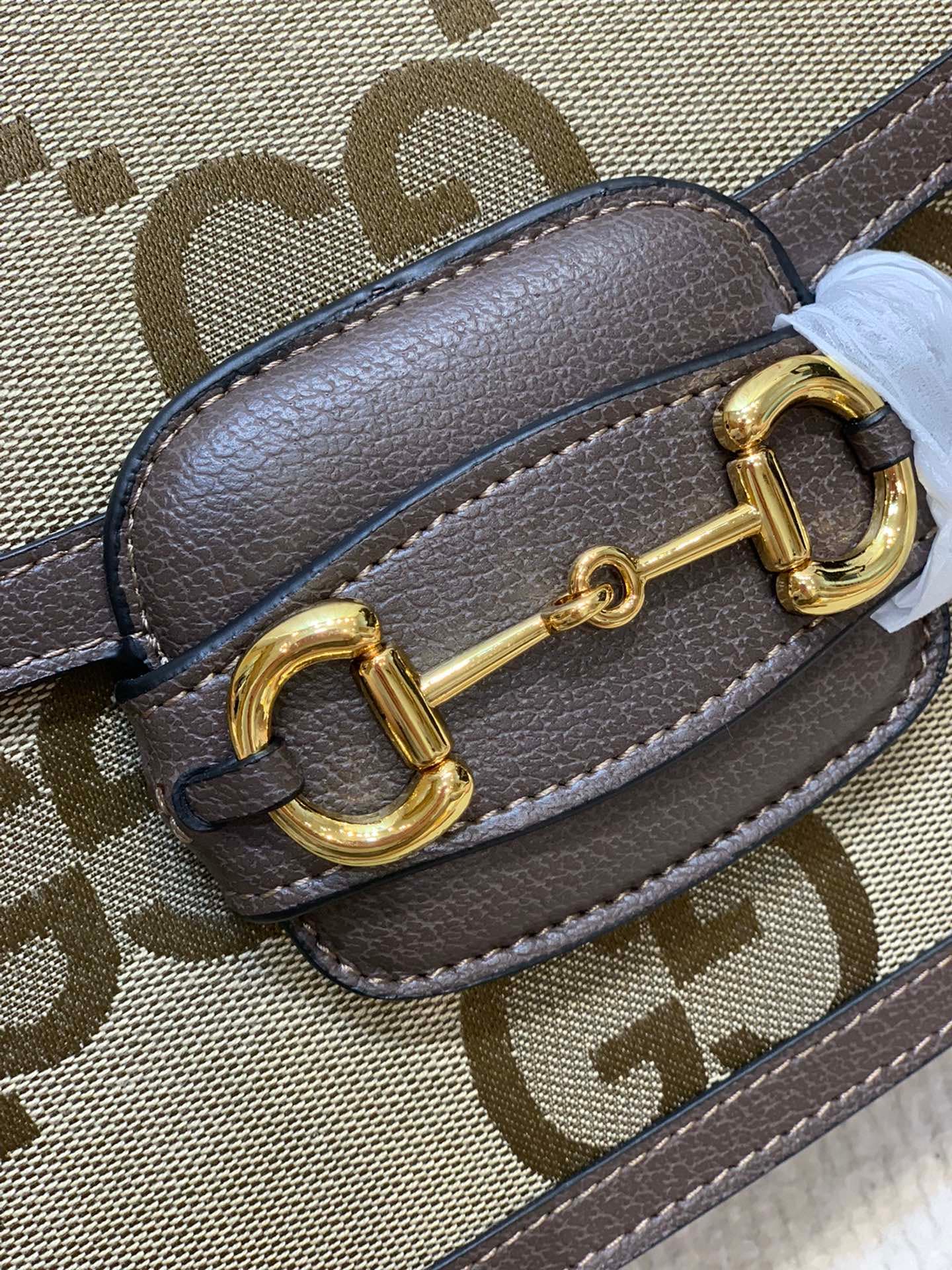 C3981 Ma'an’s “Aria – Fashion Anthem” collection reinterprets classic elements using modern techniques. Bamboo motifs are one of Gucci’s iconic elements, which have appeared in various collections since the 1990s. After more than eighty years of evolution — image 5