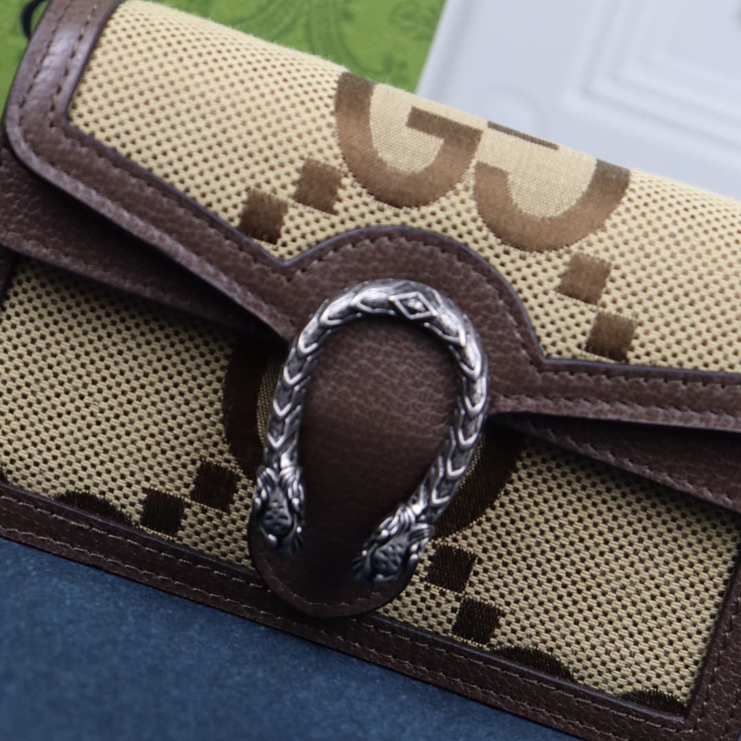 C4040 ❤️Dionysus Collection GG chain strap wallet‼️In the new “Gucci Love March” collection, the GG Supreme canvas features a classic blue and beige combination, preserving the historical significance of this material. The canvas, which has a low environm — image 2