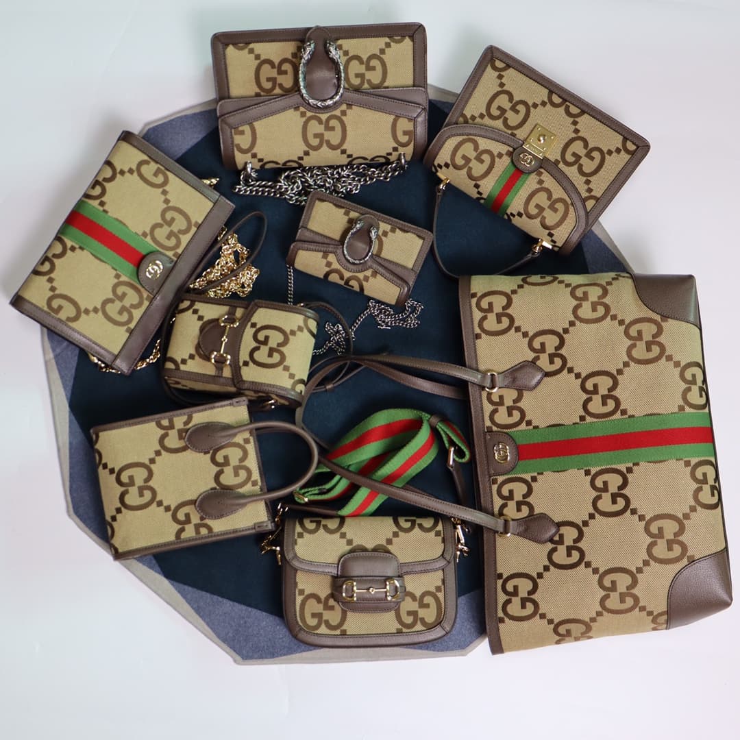 C4041 ‼️Ophidia collection/series small shoulder bag‼️ In the new Gucci Love March fashion collection, GG Supreme canvas features a classic blue and beige combination, honoring the historical significance of this material. The canvas, which has a low envi — image 8