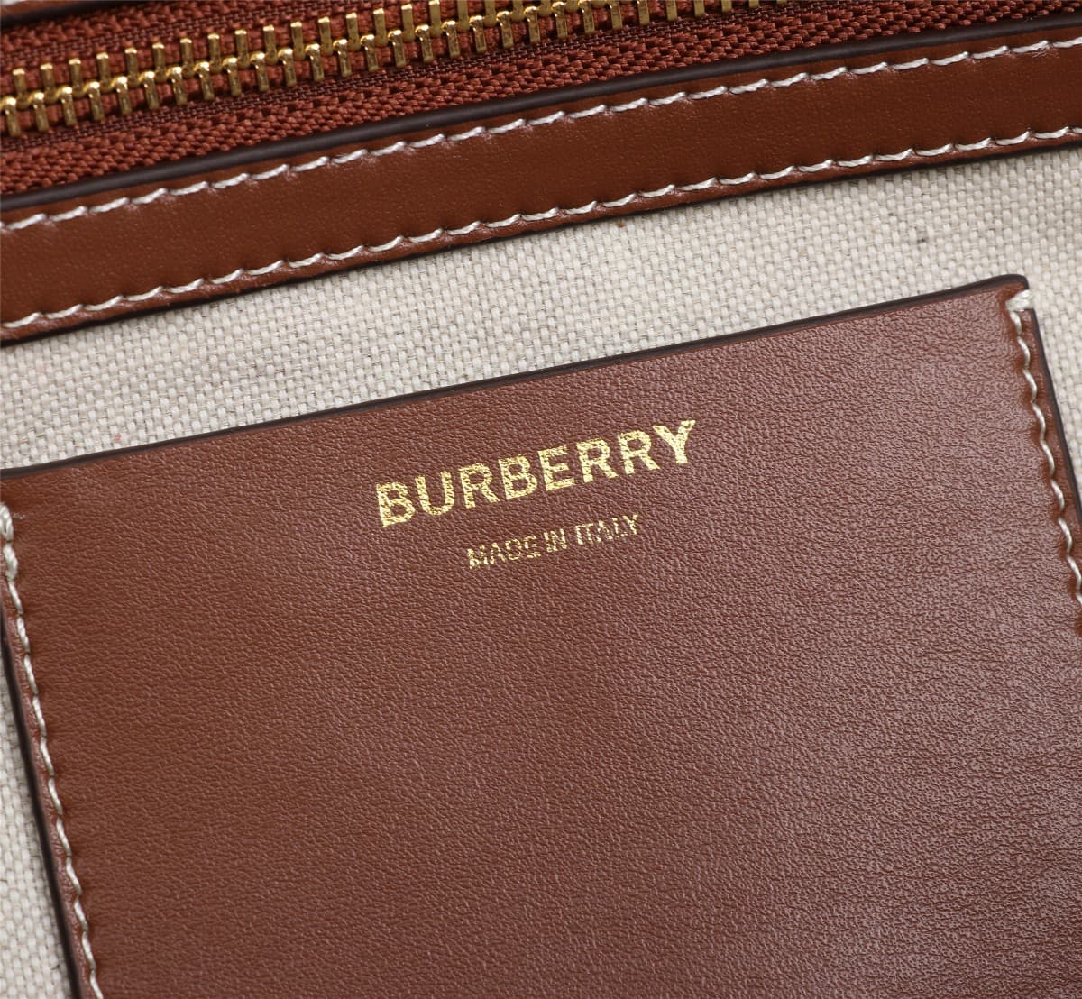 C49 🔥🔥B brand’s tote bags feature ample space. Made from high-quality Italian tanned leather.[Color] Decorative details with a shiny finish; T/B exclusive logos, along with mirror pendants covered in leather. 34 x 14 x 28cm, 2088 — image 8