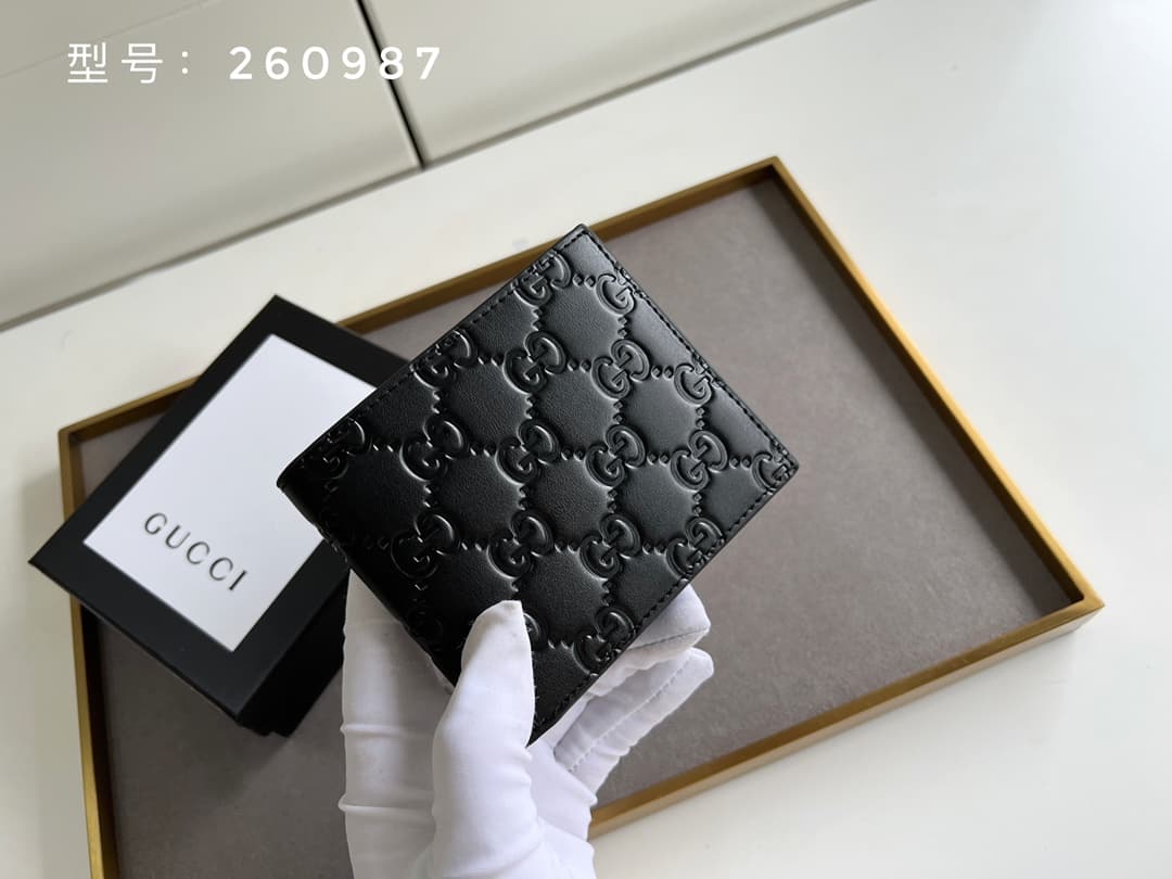 C4043 Top-quality original version 💎 GG Big G embossing # Exclusive version available only online. Whether it’s the materials, craftsmanship, logo, stamping, codes, or stitching – every detail showcases Gucci’s exquisite quality to the fullest 💯. High-qua — image 4