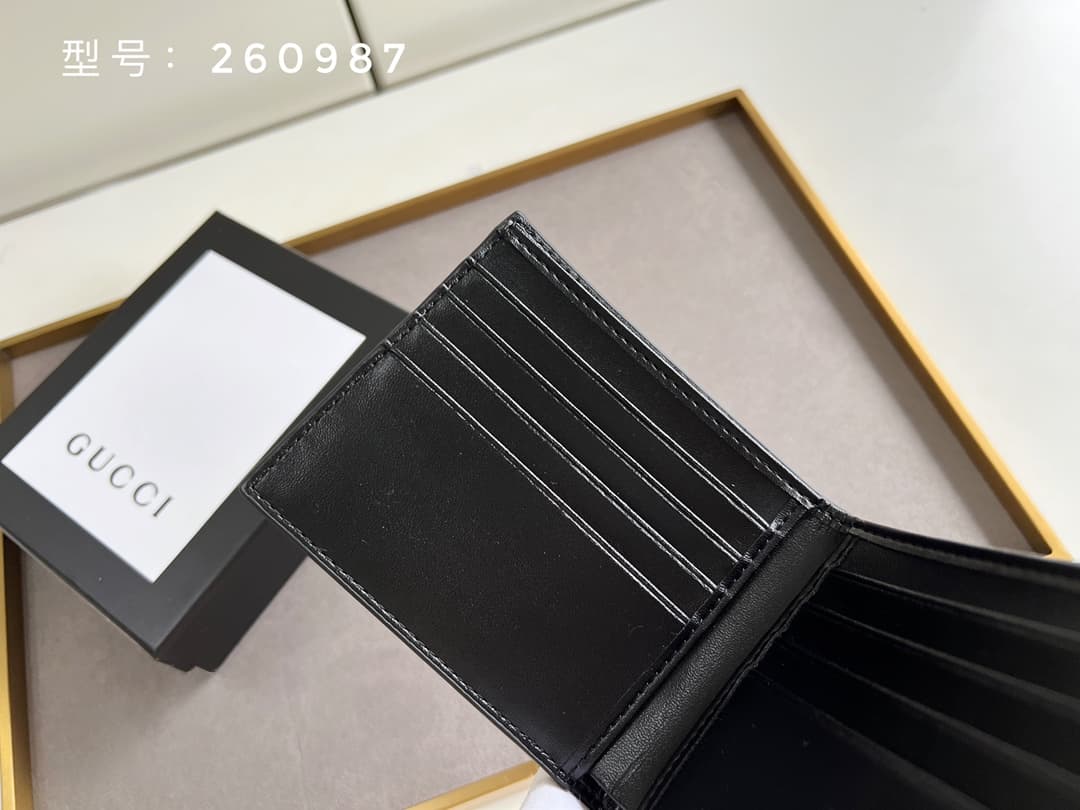 C4043 Top-quality original version 💎 GG Big G embossing # Exclusive version available only online. Whether it’s the materials, craftsmanship, logo, stamping, codes, or stitching – every detail showcases Gucci’s exquisite quality to the fullest 💯. High-qua — image 8