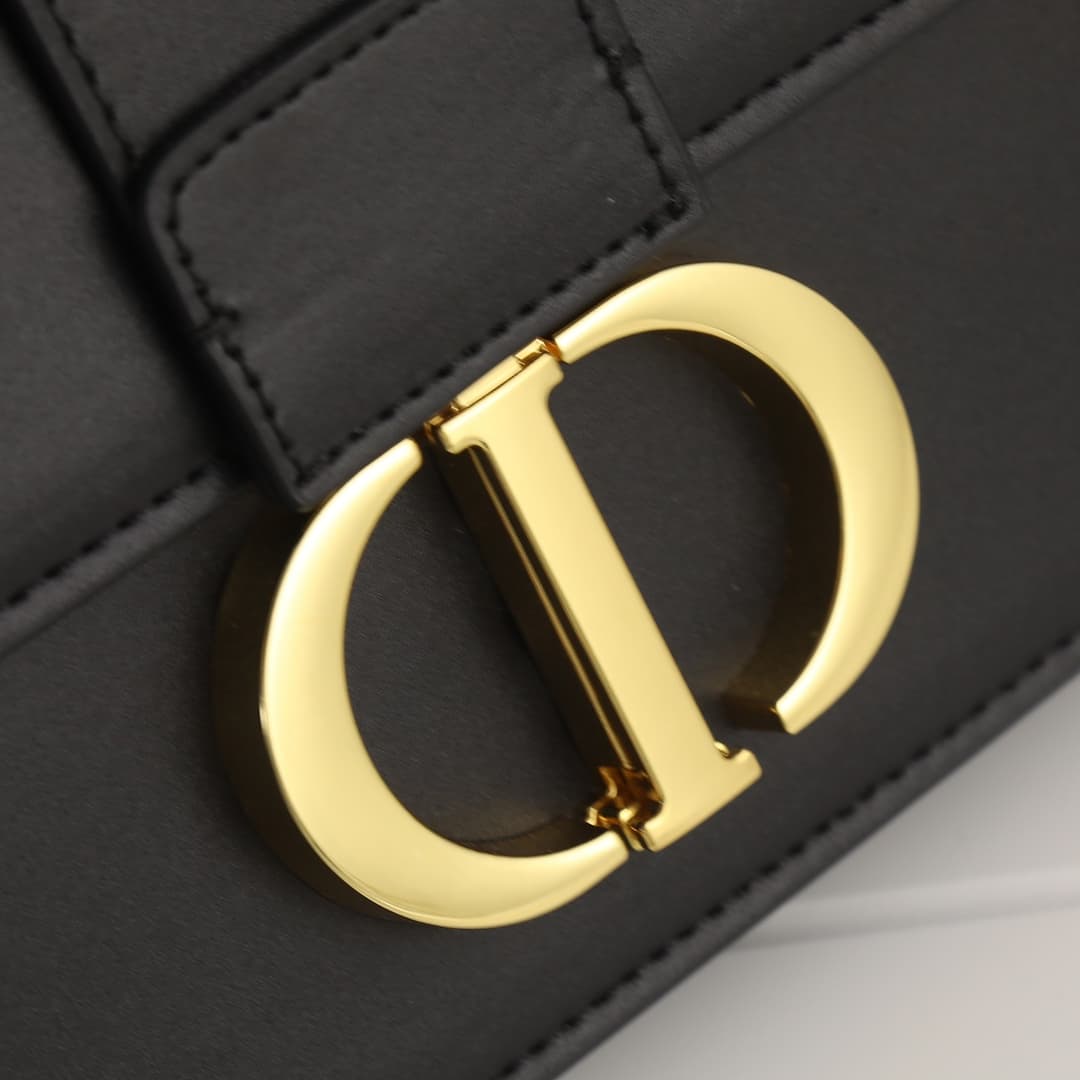 C1821 New models are being shipped – in stock!! Dior — image 4