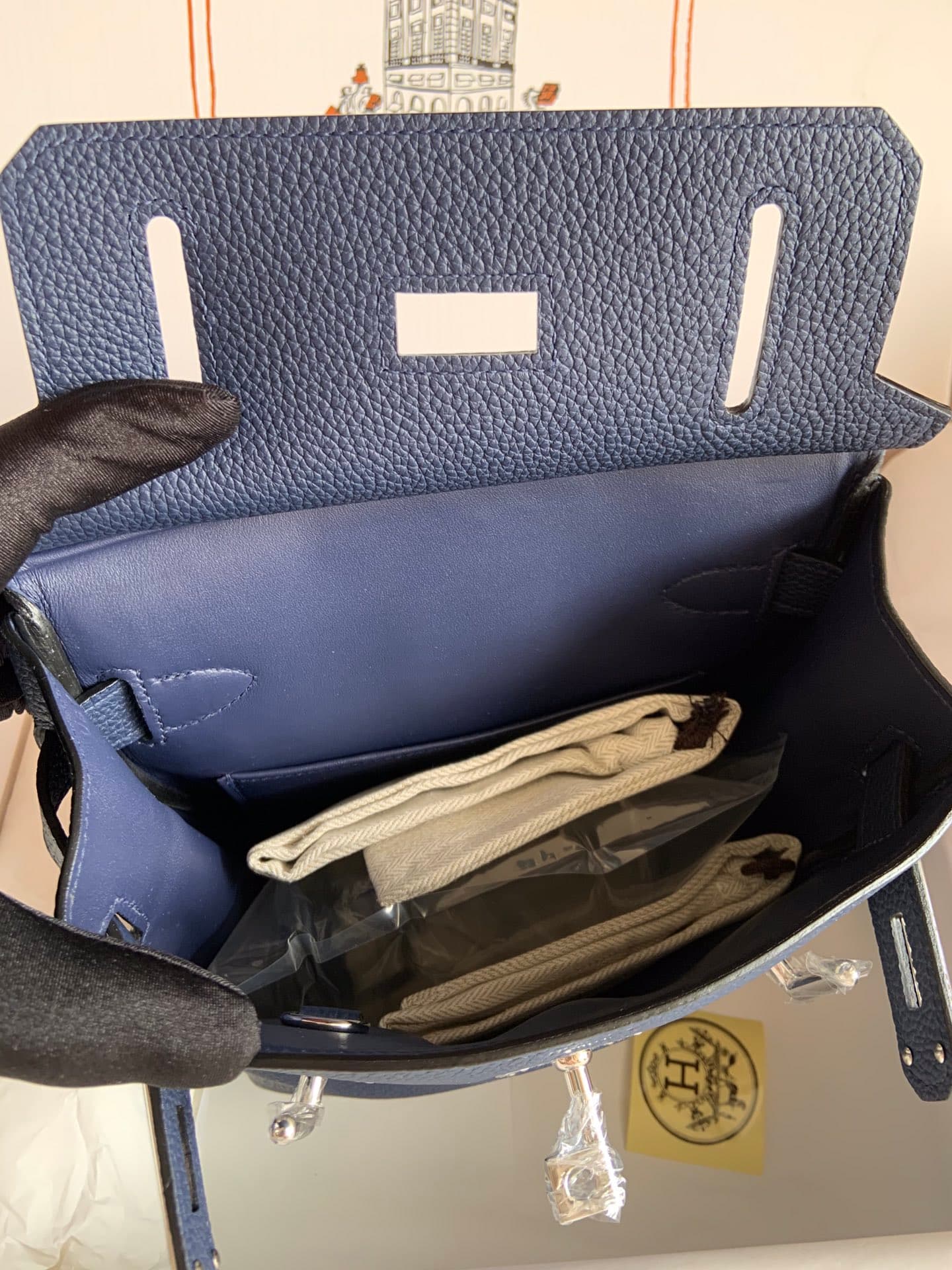 C4841 The most handsome Hermes wallet is here! — image 7