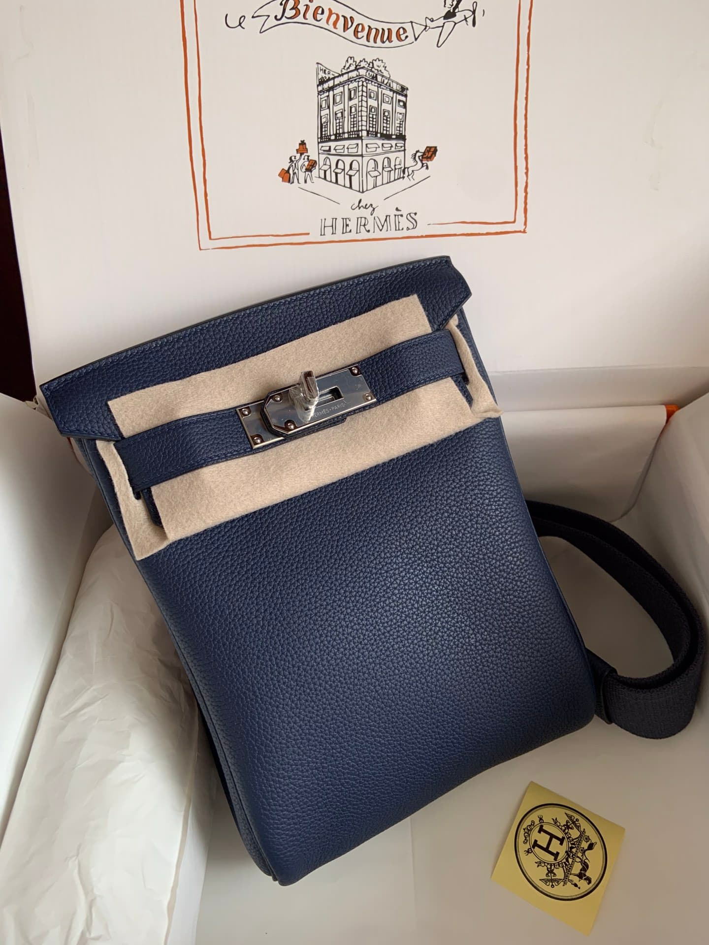 C4841 The most handsome Hermes wallet is here! — image 3