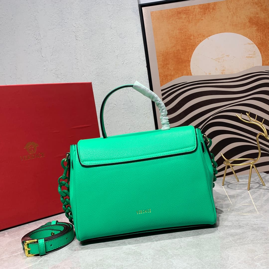 C8350 New colors 🎊💰 Small size 390 Versace – there are many new designs this year that are really impressive! The new bag series LaMedusa includes beaver and kensoy styles. Wu Xuanyi also looks great in them. It is said that the design inspiration comes f — image 3