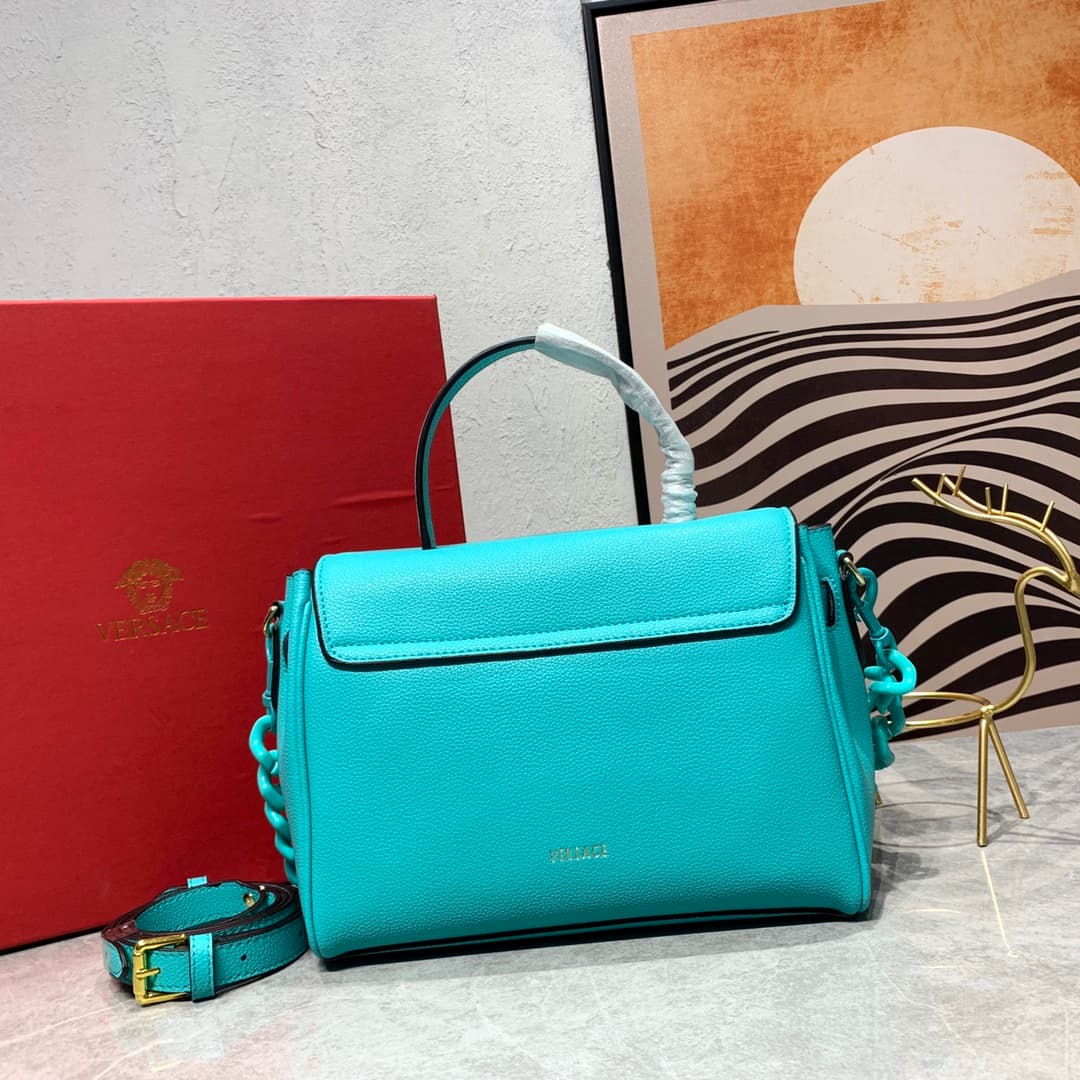 C8351 New colors 🎊💰 Small size 390 Versace – there are many new designs this year that are really impressive! The new bag series LaMedusa includes beaver and肯豆 styles. Also, the style worn by Wu Xuanyi is very good too~ It is said that the inspiration com — image 3