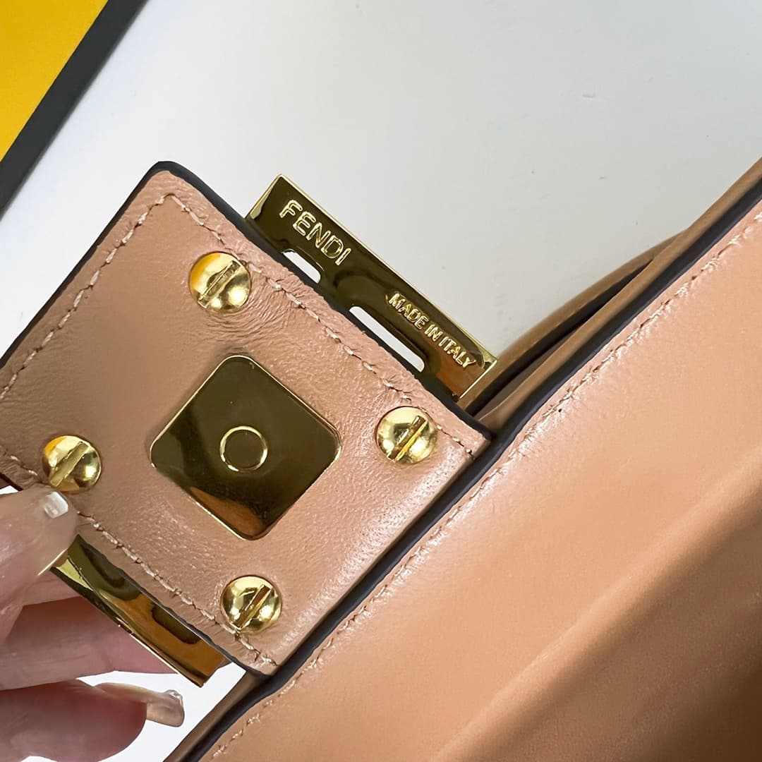 C2933 💰👑FENDI — image 7
