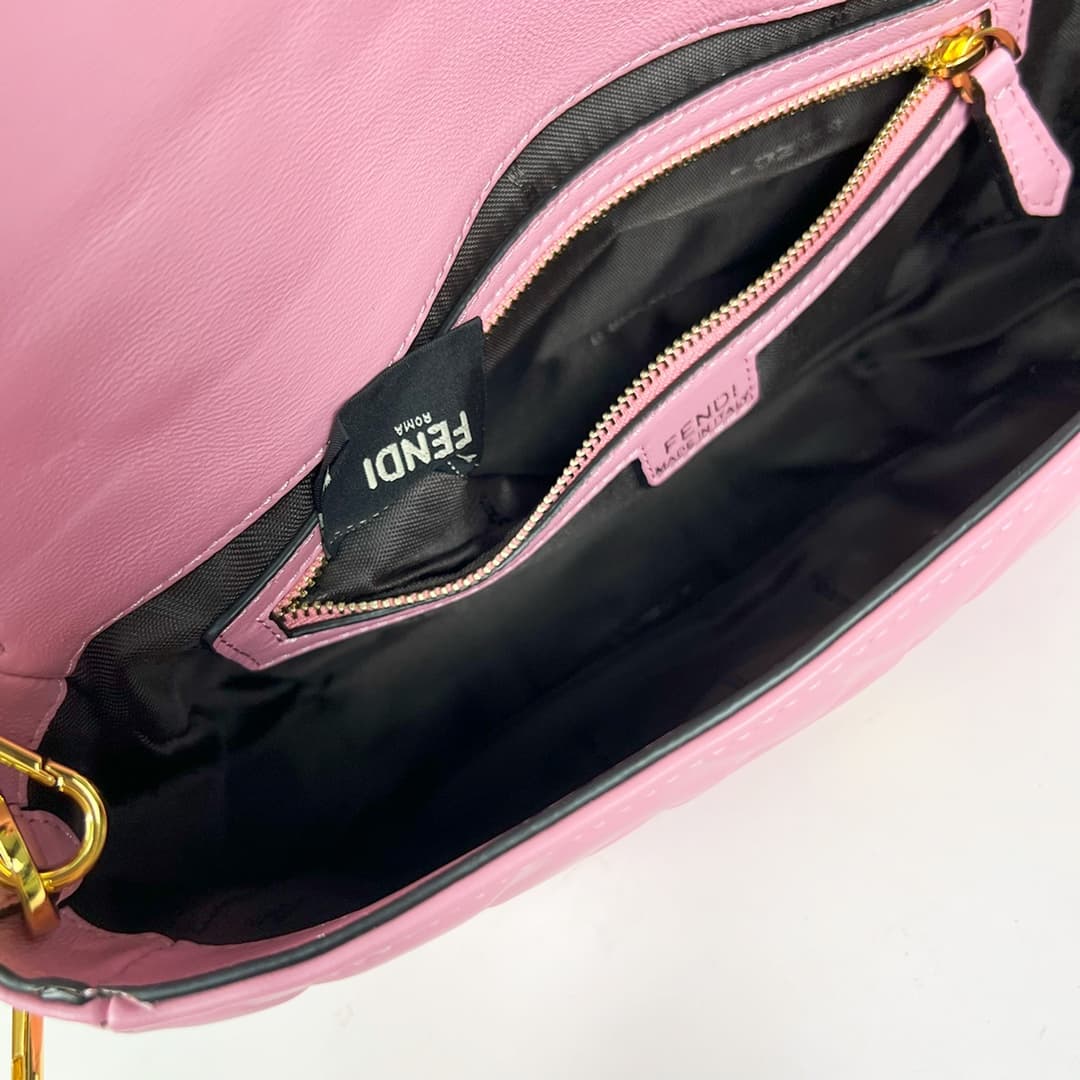 C2932 💰👑FENDI — image 8