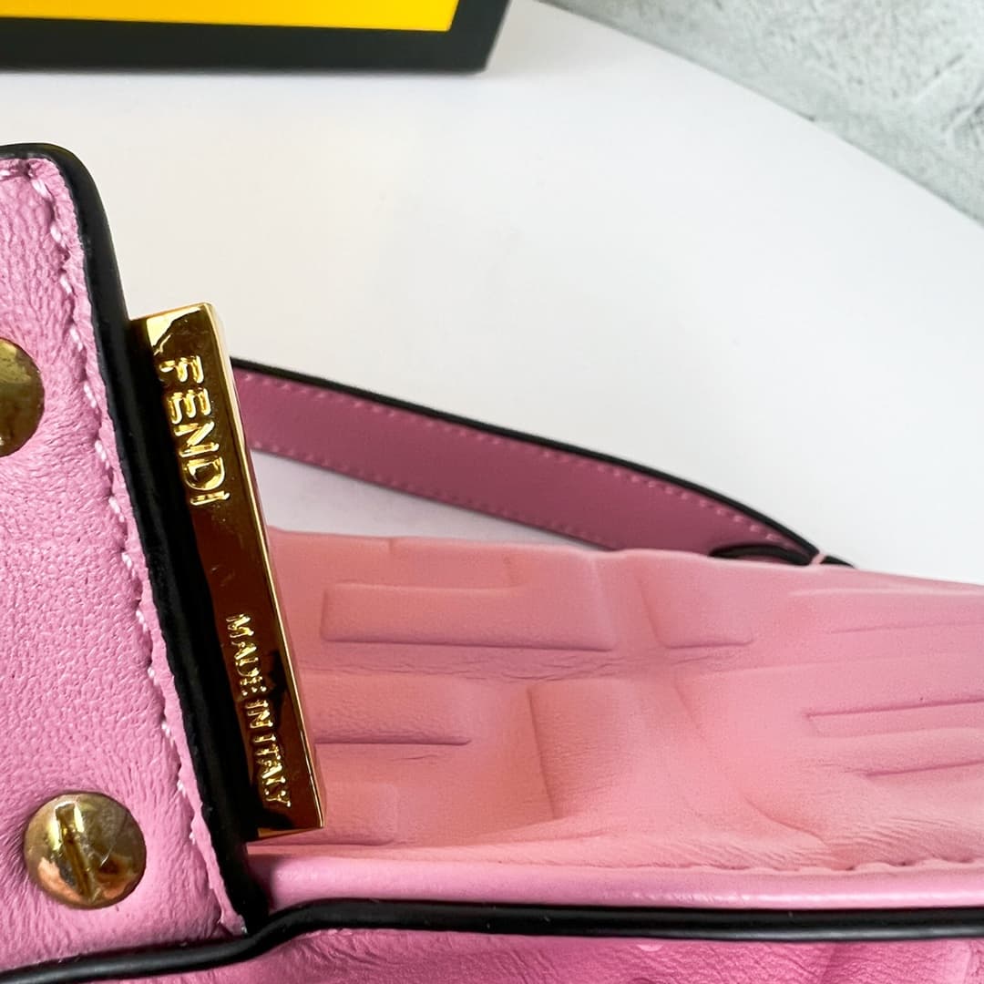 C2932 💰👑FENDI — image 7