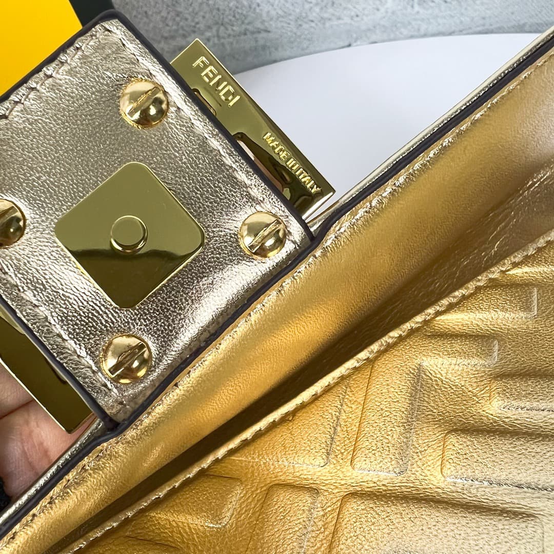 C2931 💰👑FENDI — image 7