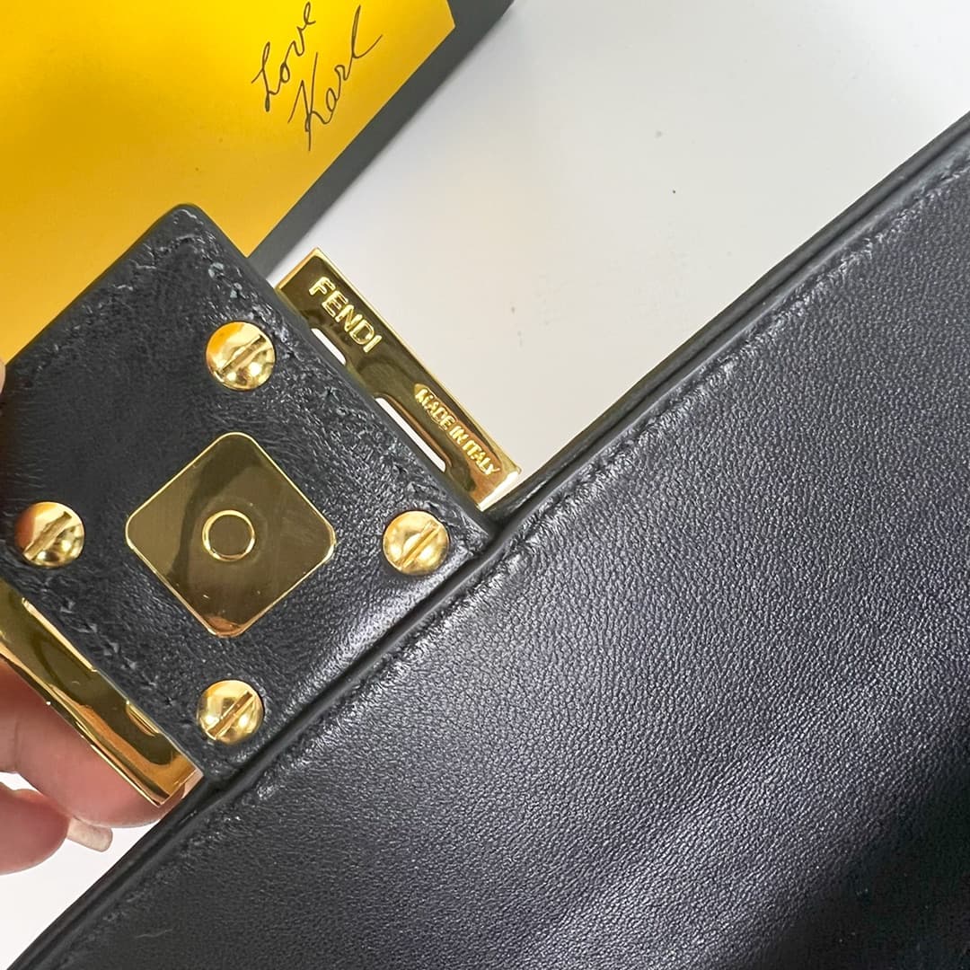 C2928 💰👑FENDI — image 8