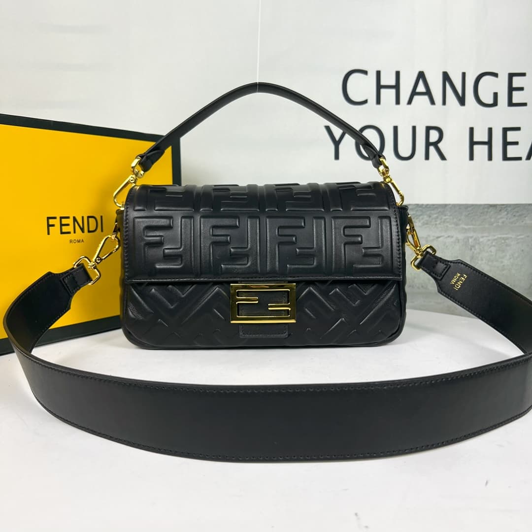 C2928 💰👑FENDI — image 1