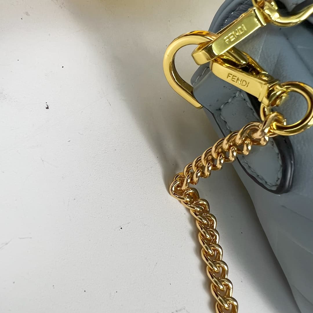 C2926 💰👑FENDI — image 6