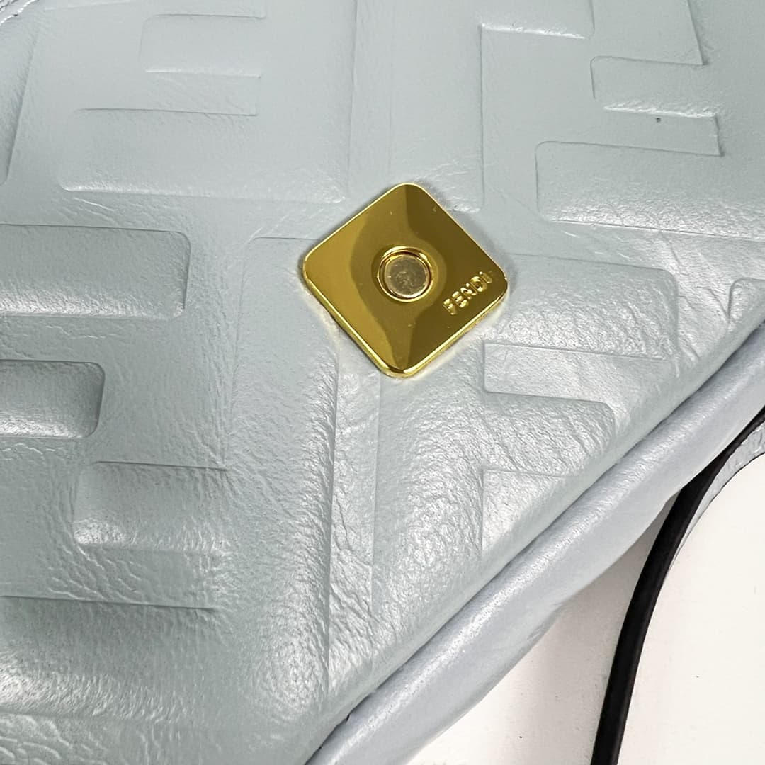 C2926 💰👑FENDI — image 7