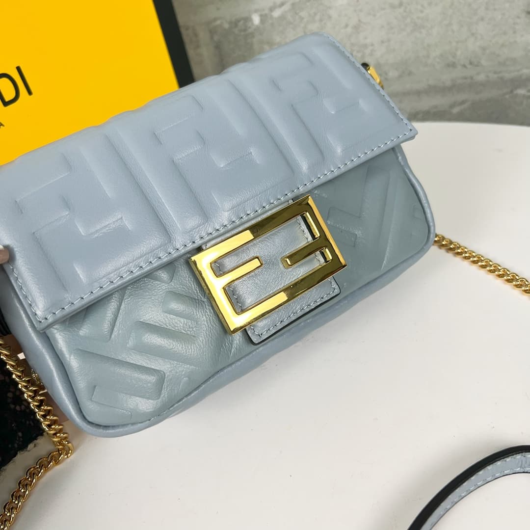 C2926 💰👑FENDI — image 3