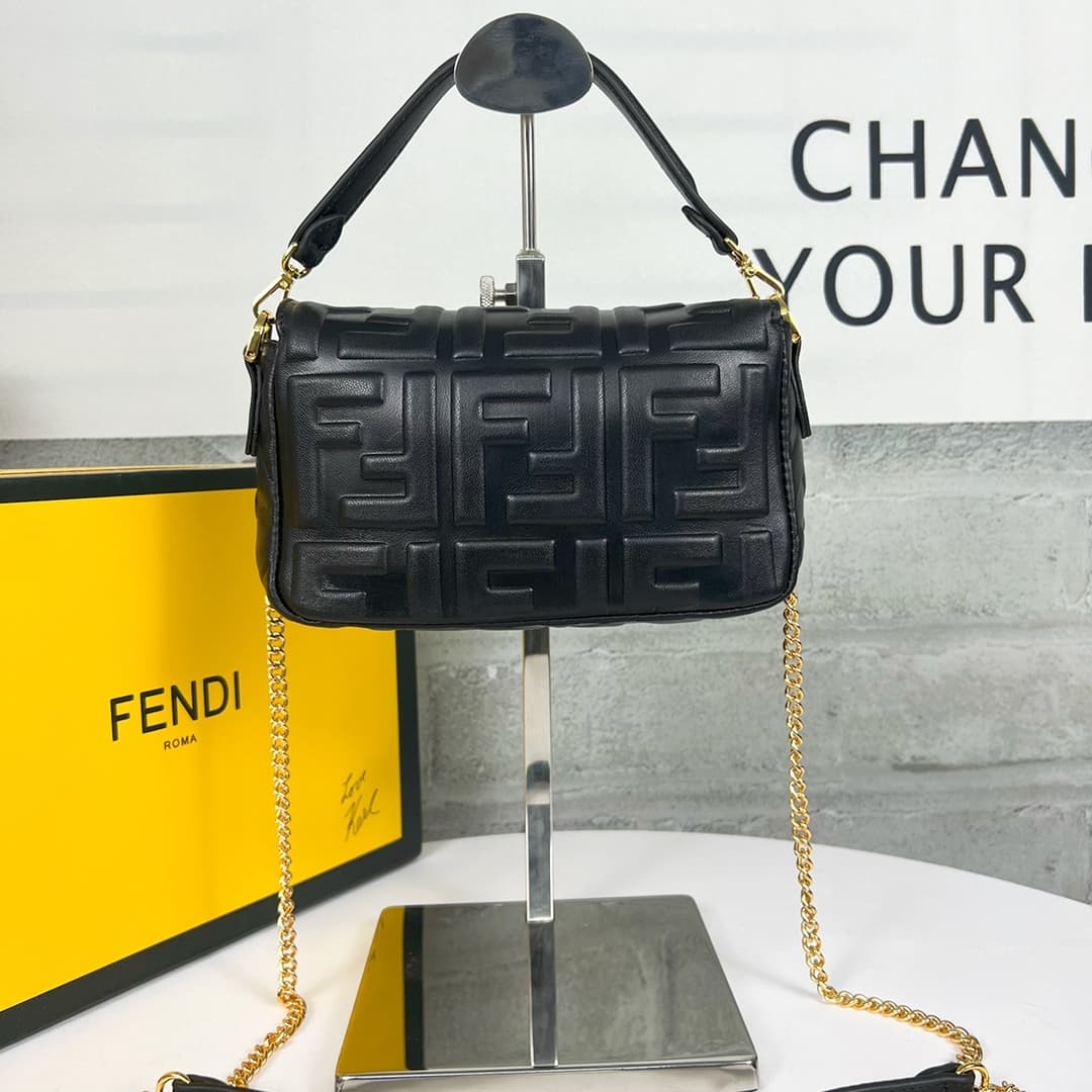 C2925 💰👑FENDI — image 2
