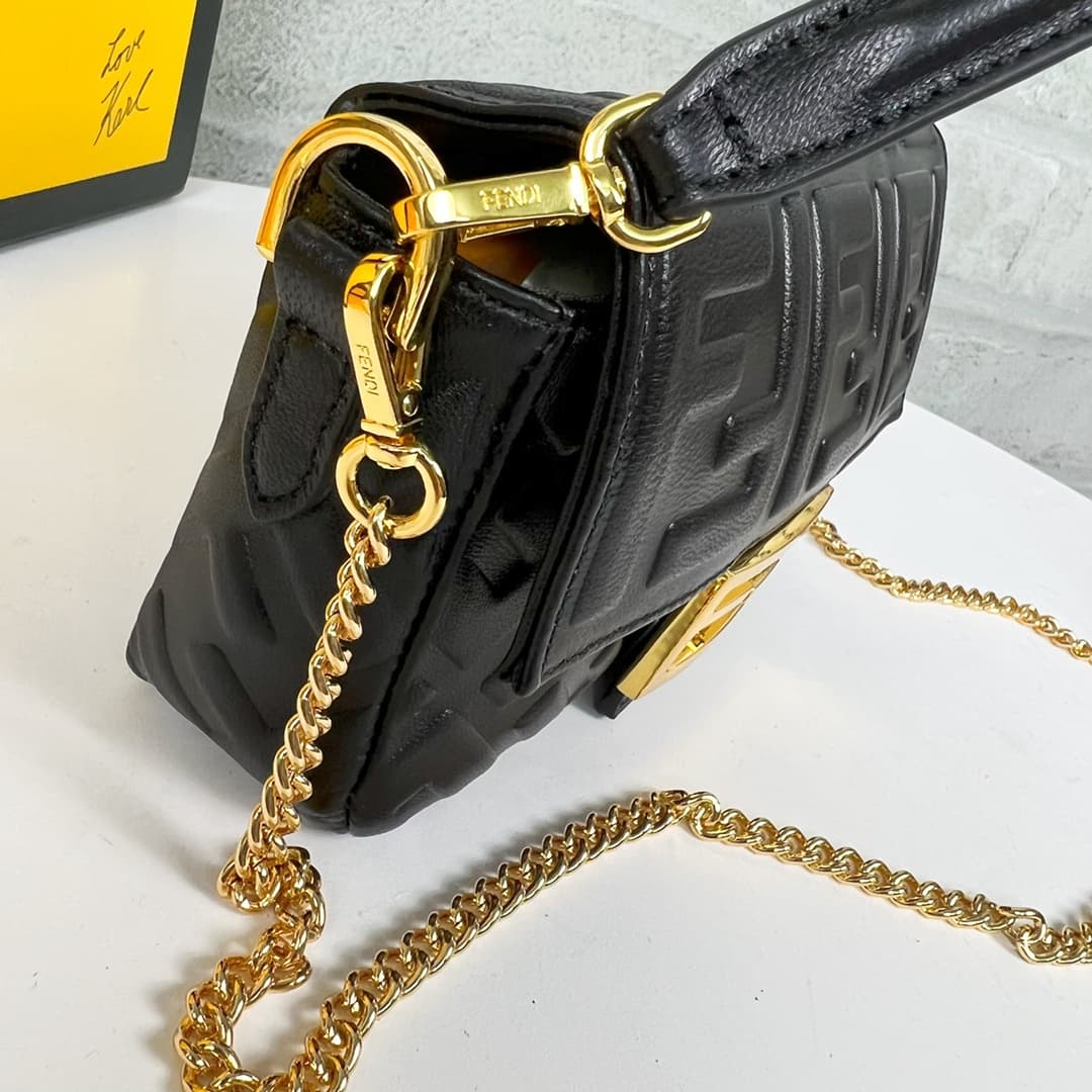 C2925 💰👑FENDI — image 3