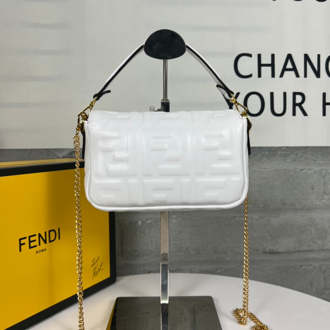 C2922 💰👑FENDI — image 2