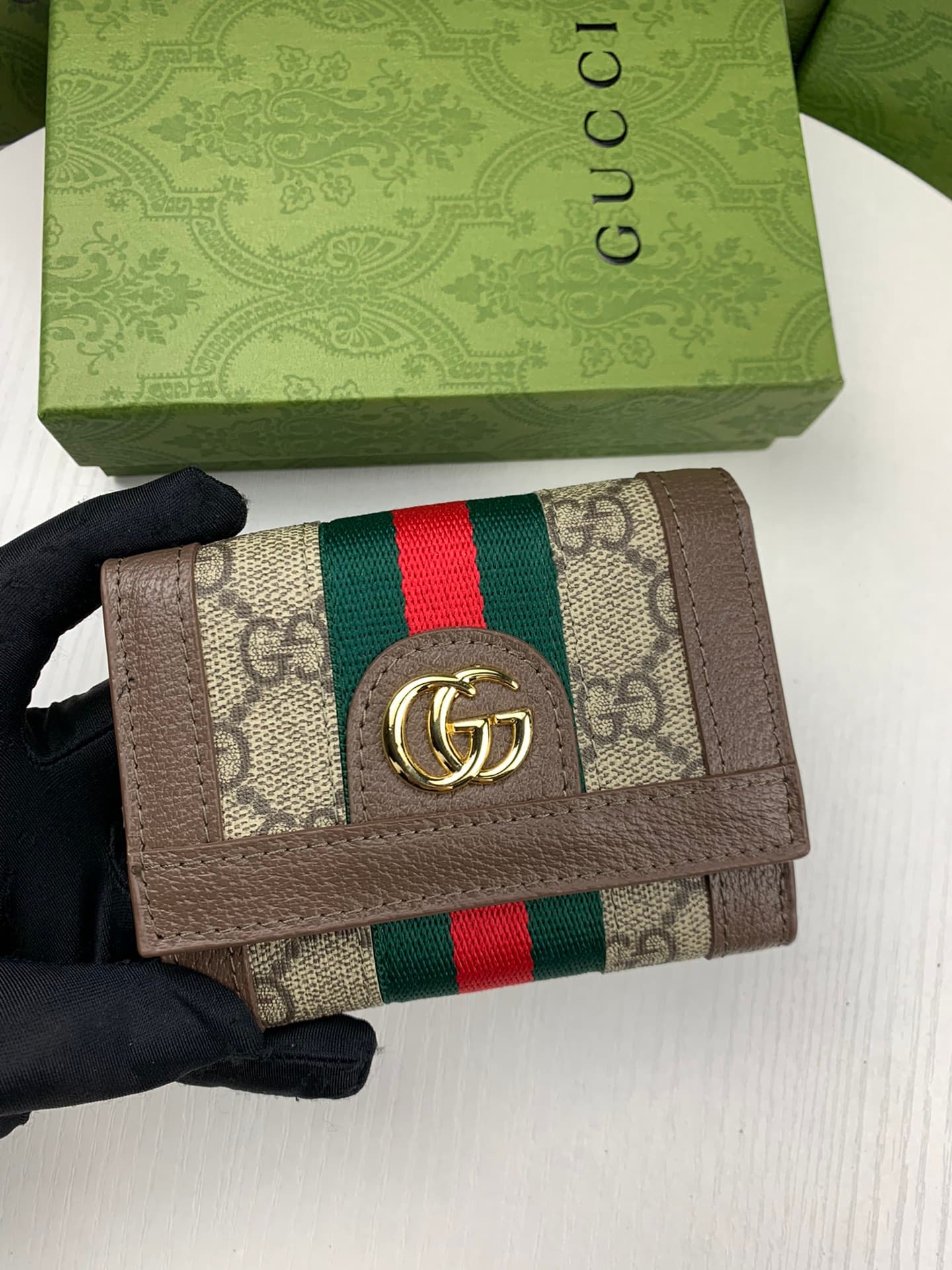 C4073 Real photos! The GG logo was first used in the 20 era of the 20th century. It originated from the original design of Gucci, which evolved over the 1930 era. Since then, it has become a symbol of Gucci’s tradition. This particular design combines the — image 8