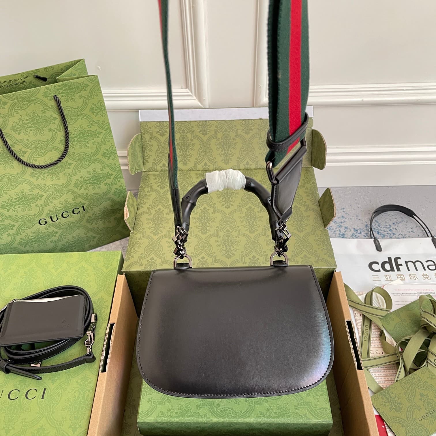 C3982 Original leather ‼️ Original leather bamboo-knit small handbag. Gucci’s “Aria – A Musical Ode” collection reinterprets classic elements using modern techniques. Bamboo-knit is one of Gucci’s iconic elements; it has appeared in various collections si — image 5