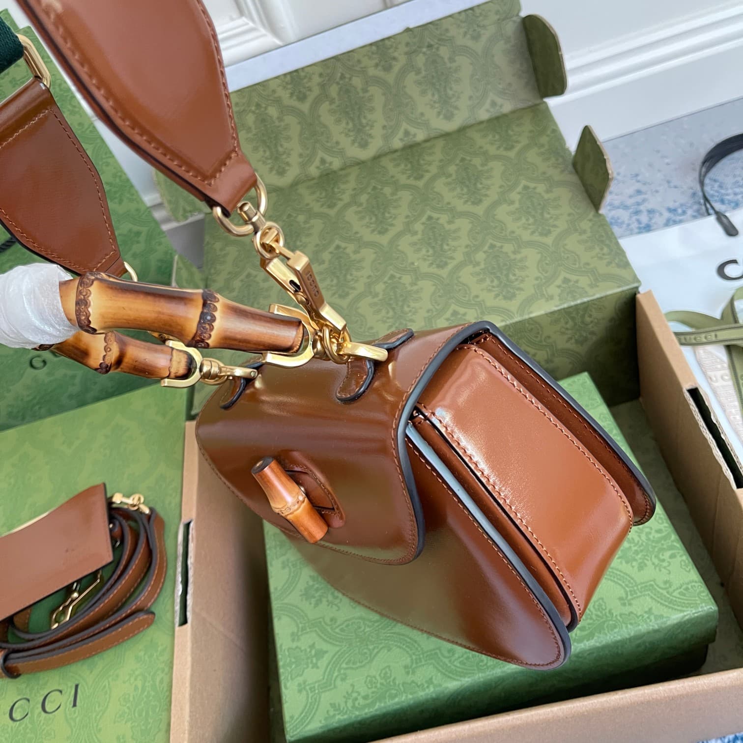 C3983 Original leather‼️ Original leather bamboo pattern small handbag. Gucci’s “Aria – Musical Melody” collection reinterprets classic elements using modern techniques. The bamboo pattern is one of Gucci’s iconic elements; it has appeared in various coll — image 4